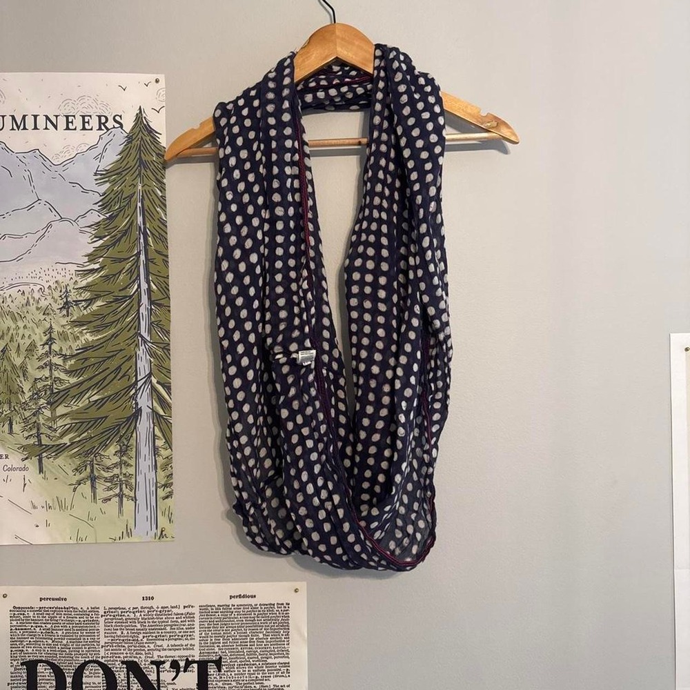 AEO American Eagle Outfitters Navy White Polka Dot Infinity Scarf